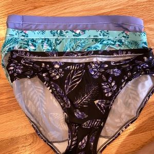 Brand new 3pack bikini soft!